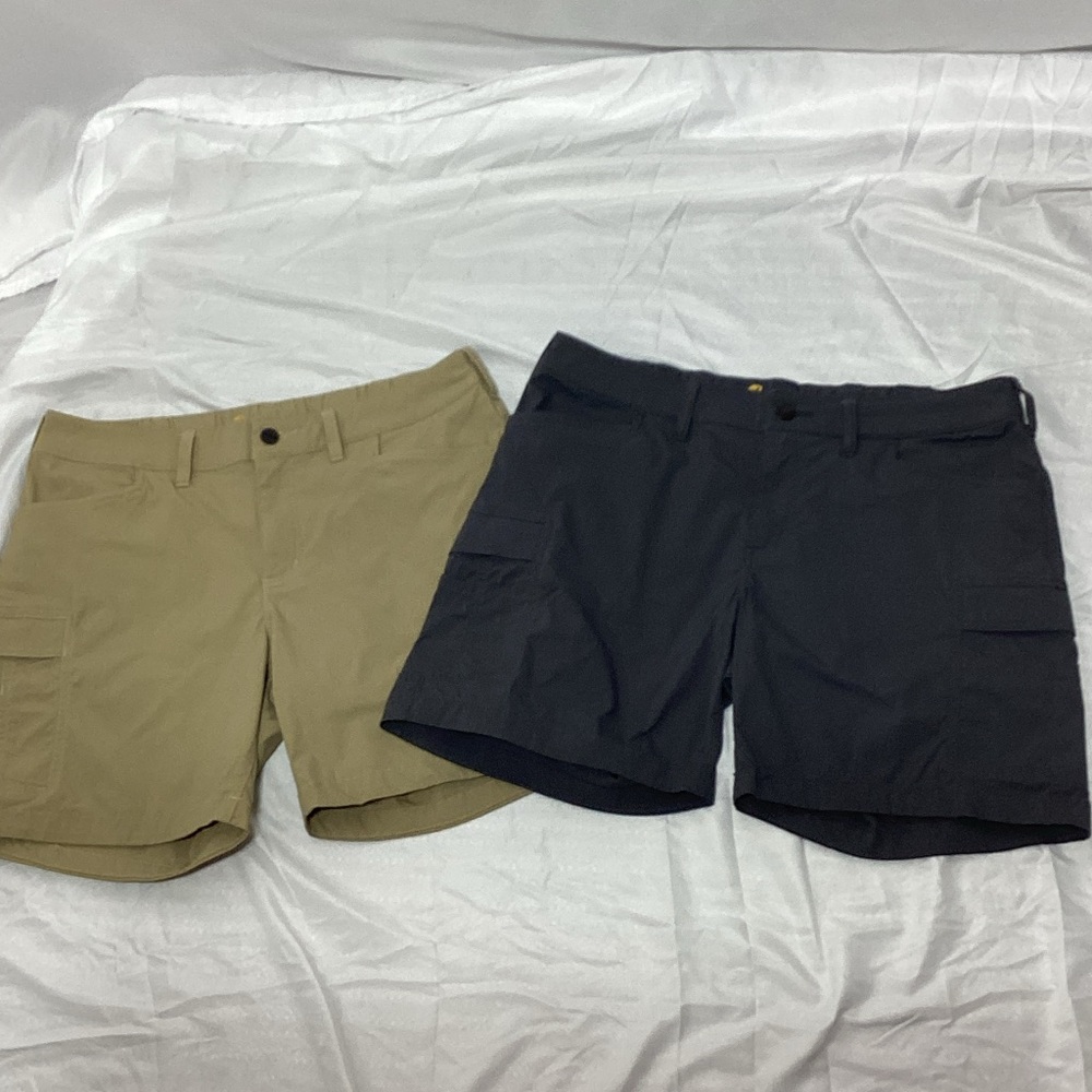 Carhartt Women's Cargo Shorts Size 12 in Black and Tan Flawed* - Picture 2 of 15